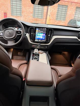 VOLVO XC60 2.0 T8 HYBRID INSCRIPTION AWD GEARTRONIC VOLVO XC60 2.0 T8 HYBRID INSCRIPTION AWD GEARTRONIC